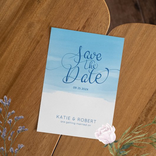 スカイブルーのブラシストローク日付を保存タイポグラフィ 案内ポストカード