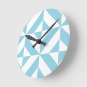 スカイブルーの幾何学的なDecoの立方体パターン ラウンド壁時計 (傾斜)