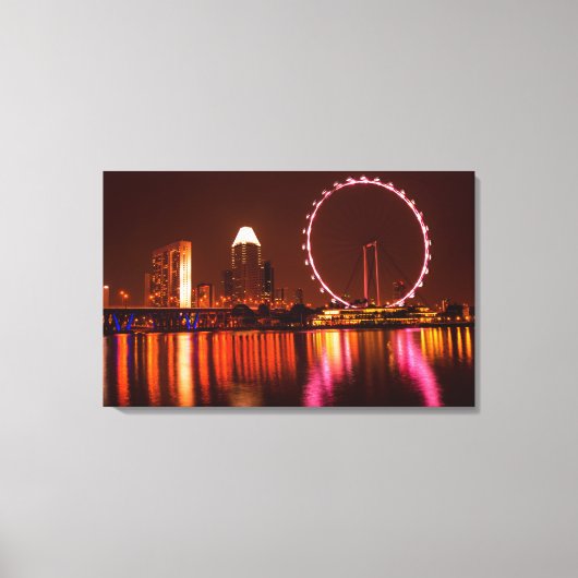 スカイラインキャンバスで夜のシンガポールのフライヤーホイール キャンバスプリント (正面)