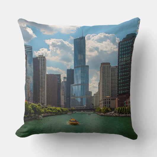 スカイラインシカゴ クッション (正面)