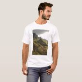 スカイ島のザ・クワイリングへ続く道 Tシャツ (正面フル)