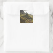 スカイ島の静かな丘を登る道 スクエアシール (バッグ)