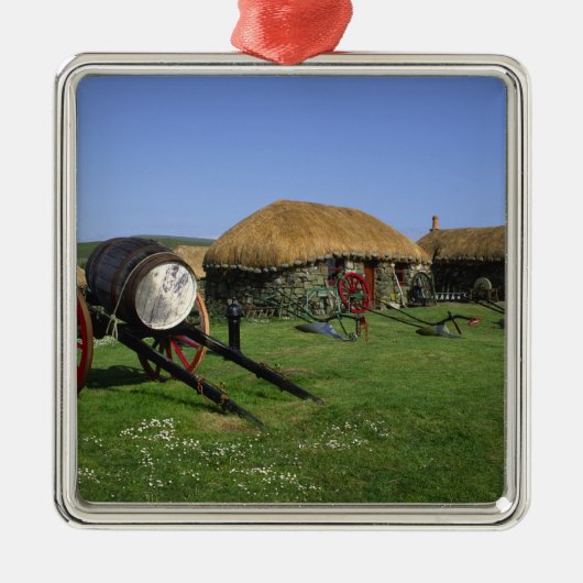 スカイ·ミュージアム、キルミュア、ハイランドのスカイ島、 メタルオーナメント (正面)