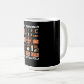 スカウティングの技術を持つ老人を決して過小評価しない コーヒーマグカップ (正面右)