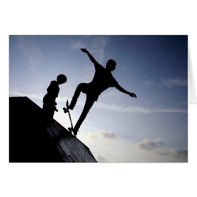 スカテボーダー (正面横)