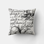スカルおよび原稿は"Liebesbrief"を綴りますか、または愛します クッション (裏面)