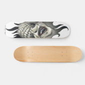 スカルからの一見 スケートボード (横)