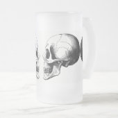 スカルすり付き16 ozすり付きガラスマグ フロストグラスビールジョッキ (正面右)