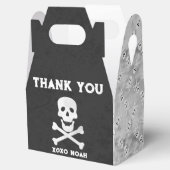 スカルとボーンズのハロウィーン誕生日優先ボックス フェイバーボックス (オープン)