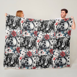 スカルとヴィンテージリボルバーフローラ フリースブランケット