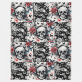 スカルとヴィンテージリボルバーフローラ フリースブランケット (正面)