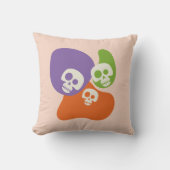 スカルと緑のブロブ形状ハロウィン不気味オレンジ クッション (正面)