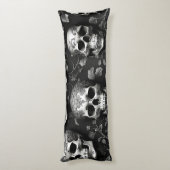 スカルの神経質で神秘的な ボディピロー (裏面 (縦))