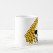 スカルのDreadlocksのブロンドの虹B コーヒーマグカップ (中央)