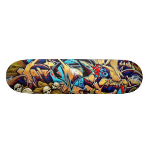 スカルのGraffのデッキ スケートボード