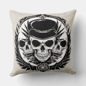 スカルデザイン（翼と記号） クッション (裏面)