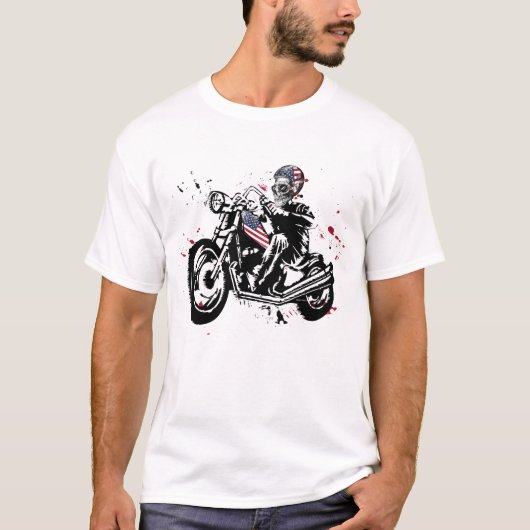 スカルバイクもしくは自転車に乗る人とアメリカ国旗のヘルメットTシャツ Tシャツ (正面)