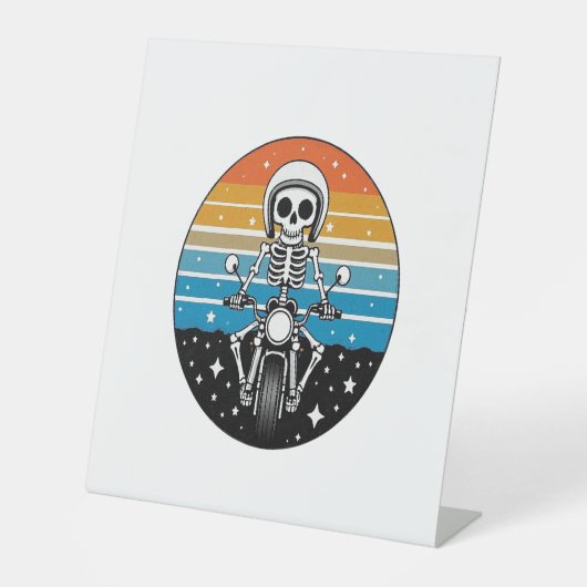 スカルバイクもしくは自転車に乗る人フレイムウィングバイク 台座サイン (正面)