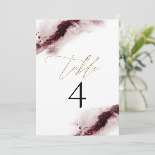 スカレット|バーガンディ·マルーン水彩表番号 招待状 (スタンド正面)