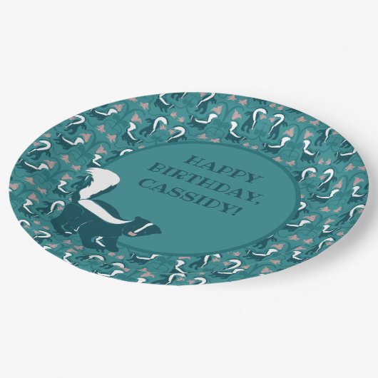 スカンクと花ダークブルーティール（緑がかった色）グリーンパーソナライズされた ペーパープレート (アングル)