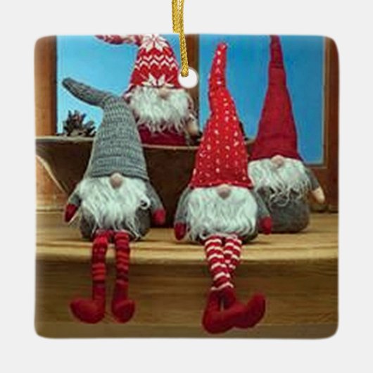 スカンジナビアのクリスマス装飾品 セラミックオーナメント (正面)