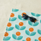 スカンジナビアのスタイルの幾何学的なオレンジパターン ビーチタオル (インサイチュ)