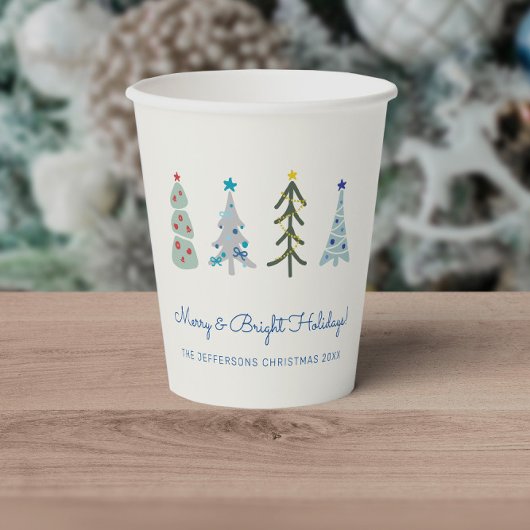 スカンジナビアのミニマリストのクリスマスツリー 紙コップ