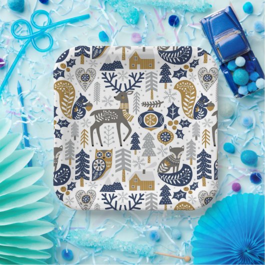 スカンジナビアの森林の動物の雪の結晶クリスマス ペーパープレート (パーティー)