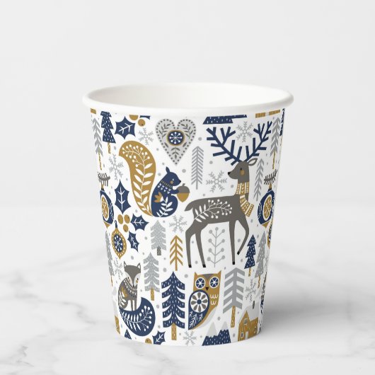 スカンジナビアの森林の動物の雪の結晶クリスマス 紙コップ (裏面)