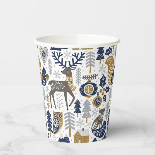 スカンジナビアの森林の動物の雪の結晶クリスマス 紙コップ (左)