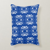 スカンジナビアスタイルモダンブルーホワイトフェアデザイン アクセントクッション (正面(垂直))