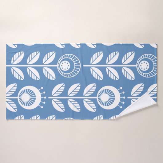 スカンジナビアフォークスタイルの花 – シームレスフローラ  バスタオル (バスタオル)