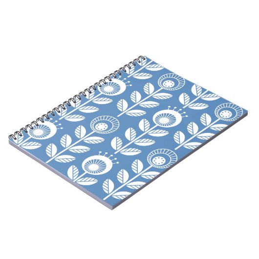 スカンジナビアフォークスタイル花 – シームレスフローラ ノートブック (左側)