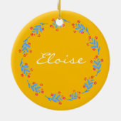 スカンジナビアフォークフローラリース名前をカスタムする セラミックオーナメント (裏面)