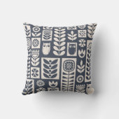 スカンジナビアフローラ：ホワイト、ブルー、ミニマリスト。 クッション (裏面)