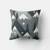 スカンジナビア冬の山と木の装飾用クッション クッション (裏面)