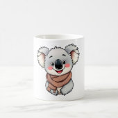 スカーフでコアラ – 喜びと暖かさを広げる コーヒーマグカップ (中央)