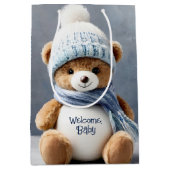 スカーフと帽子を付けたテディベア ミディアムペーパーバッグ (正面)