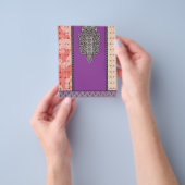 スカーフにデザインを乗せた写真 チラシ (手)