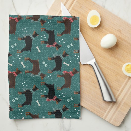 スカーフの冬のパターンの赤と黒のドーバーマン キッチンタオル (四つ折り)