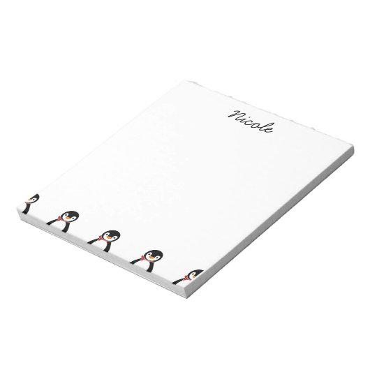 スカーフを巻いたかわいい笑顔のペンギン ノートパッド (回転)