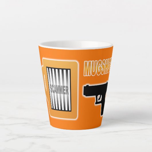 スキャマーのマグショット カフェラテマグ (正面)