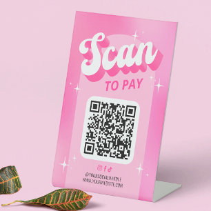 スキャンしてQRコードを支払うトレンディーガーリーレトロピンクショップ 台座サイン