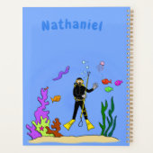 スキューバおもしろいダイバーと魚の海の生き物の漫画 プランナー手帳 (裏面)