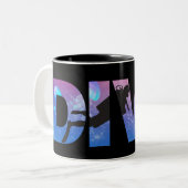 スキューバダイバーが単語を作ってダイビング ツートーンマグカップ (正面左)