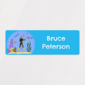 スキューバダイバーと海の生き物の漫画パーソナライズされた ラベル (デザイン1)