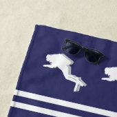 スキューバダイバーズモノグラムのホワイトネイビーグレイ ビーチタオル (インサイチュ)