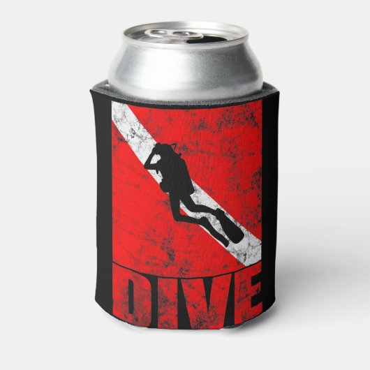 スキューバダイバーダウンフラッグヴィンテージダイビングギア 缶クーラー (缶裏面)