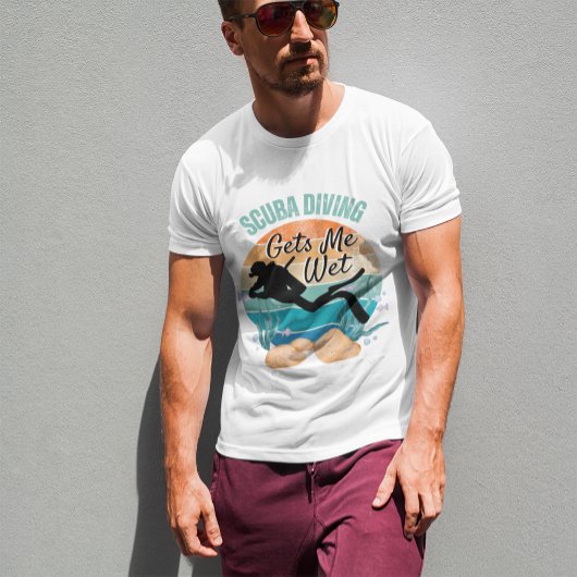 スキューバダイビングで濡れたTシャツ Tシャツ