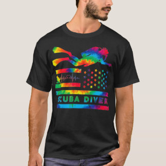 スキューバダイビングスキューバダイバーアメリカ国旗の絞り染めOce Tシャツ
